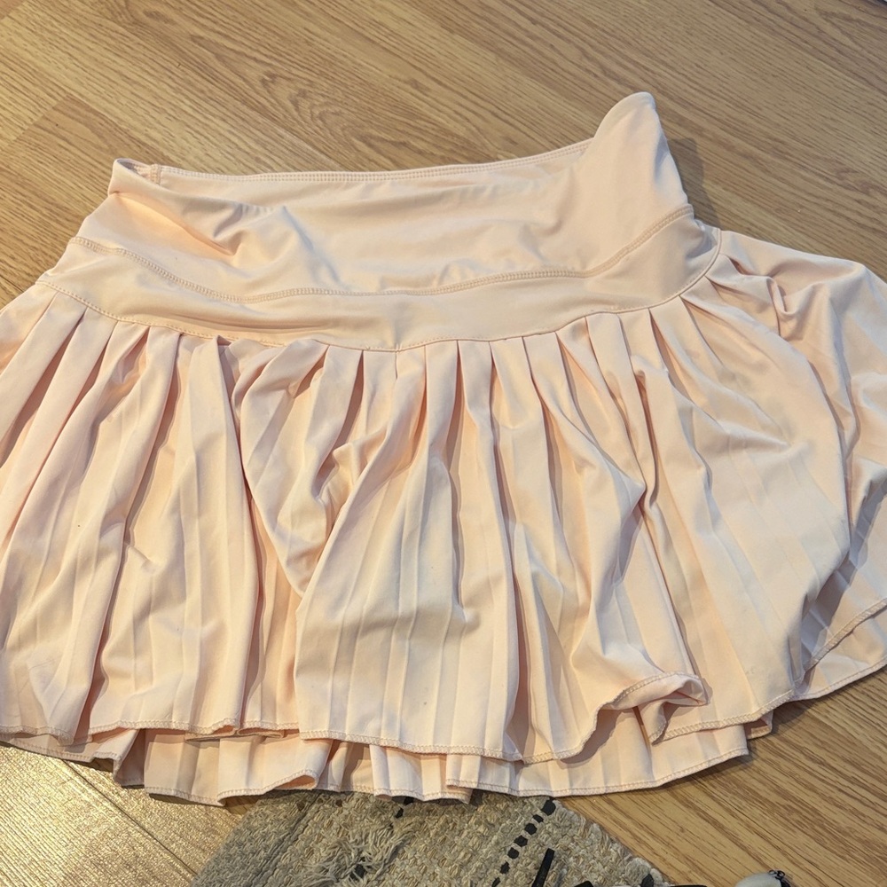 Gold hinge Chic Light Peach Skater Skirt